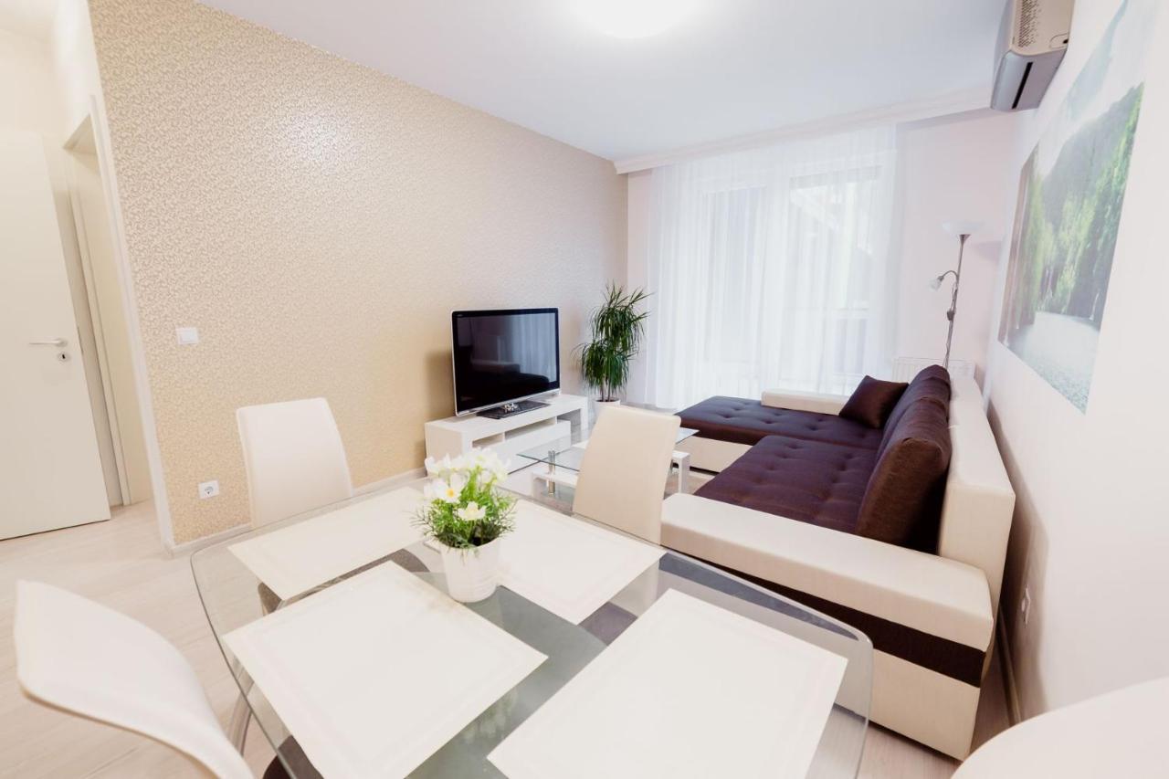 Апартаменты Corvin Promenade With Free Parking Будапешт Экстерьер фото
